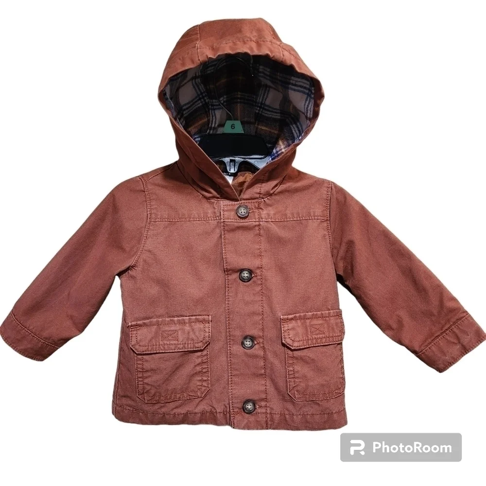 Carter's Hooded Jacket With Button Up Closure Size 9 mos